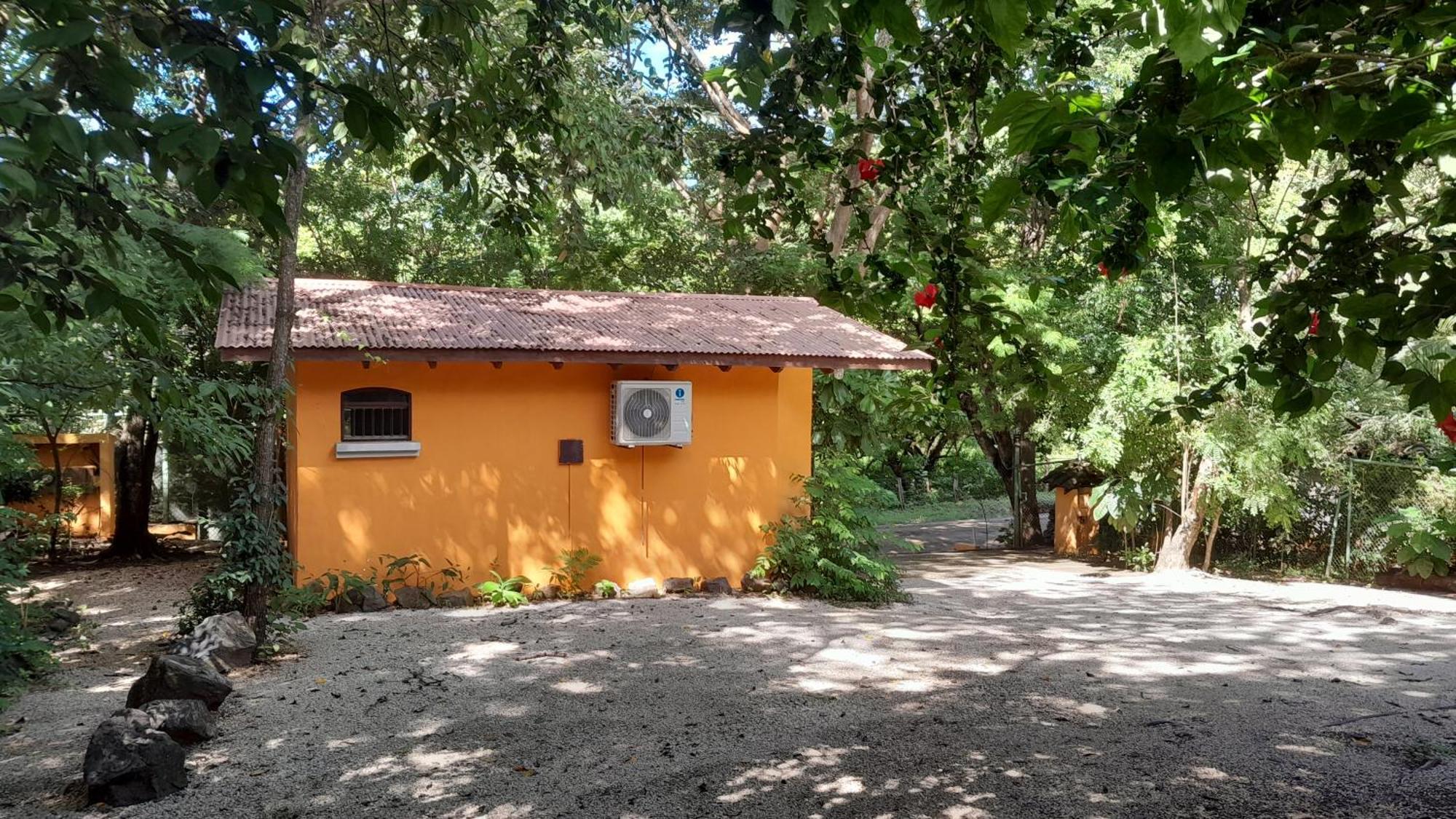 Hotel Cabinas La Playa Playa Avellana Eksteriør billede